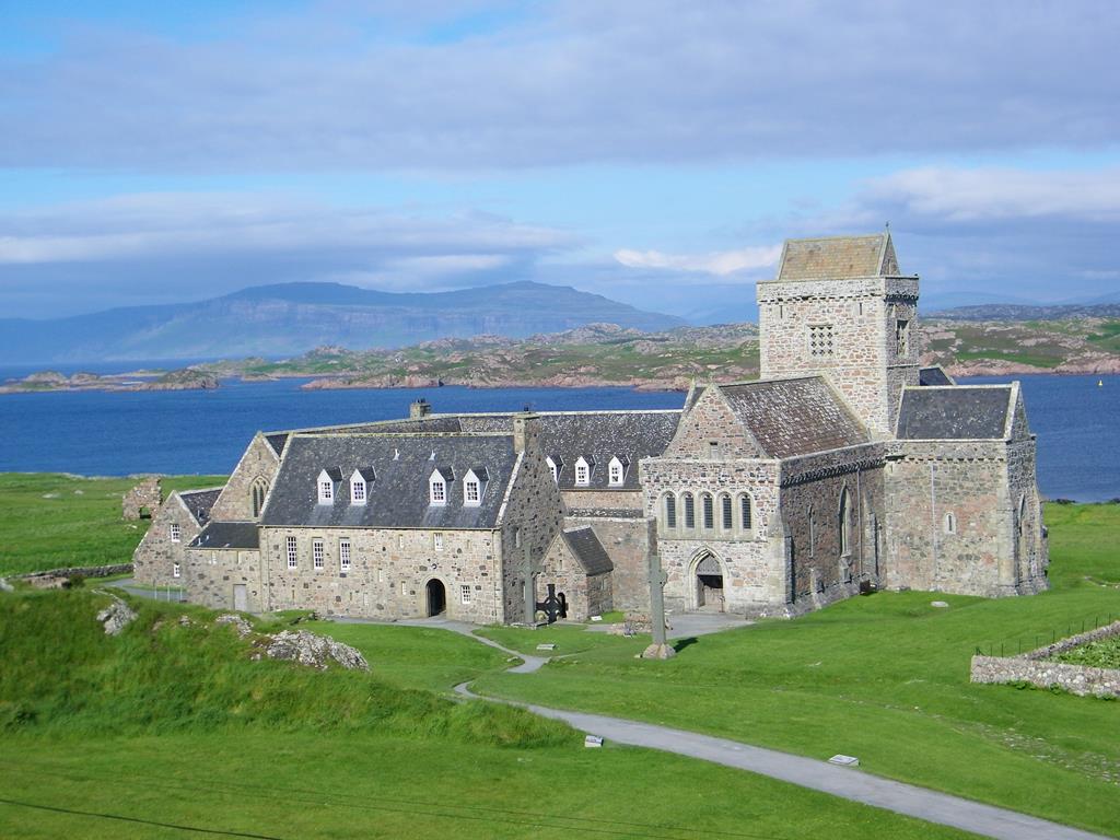 Iona Abbey portfolio